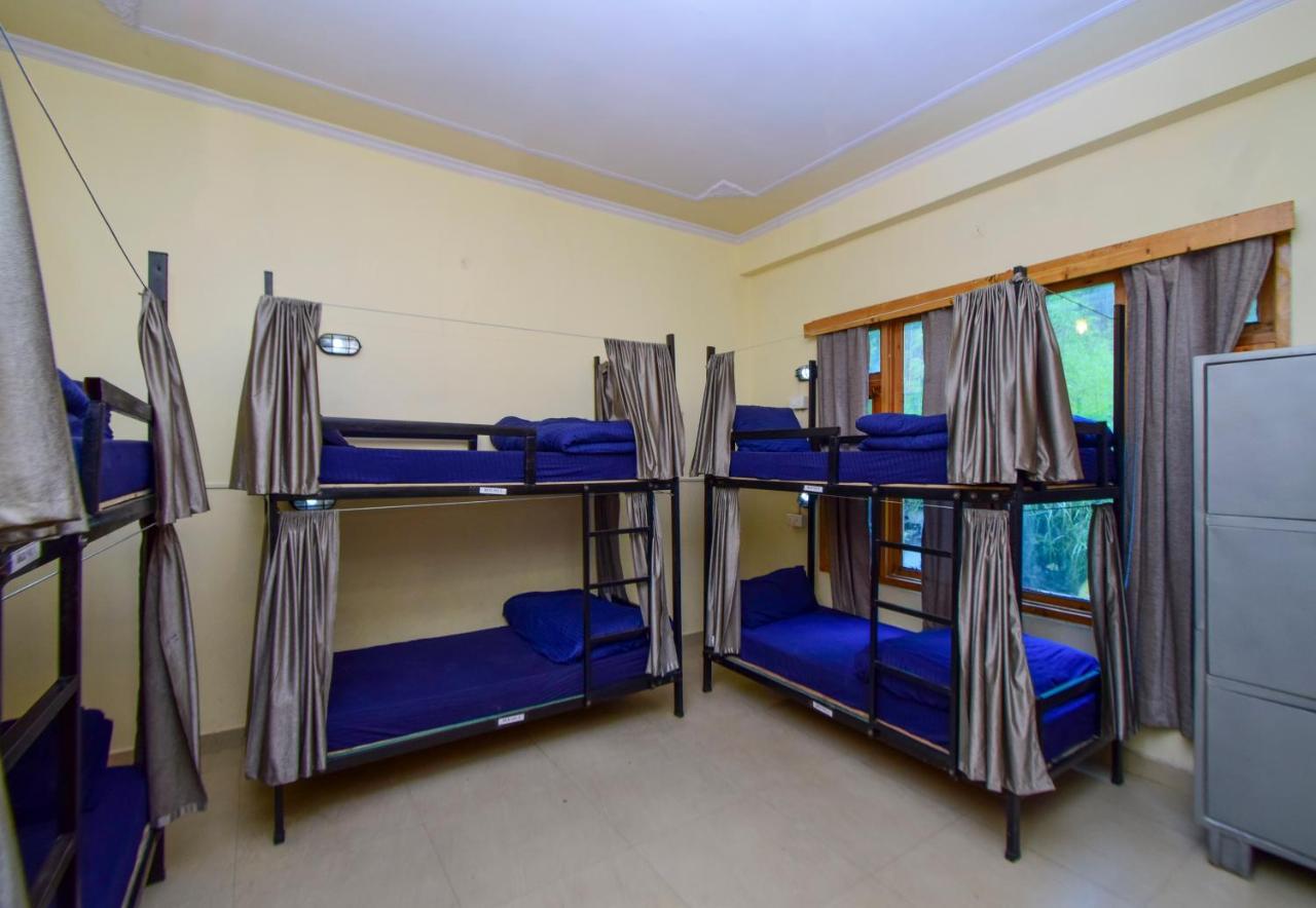 Perkup Hostel Касоль Екстер'єр фото